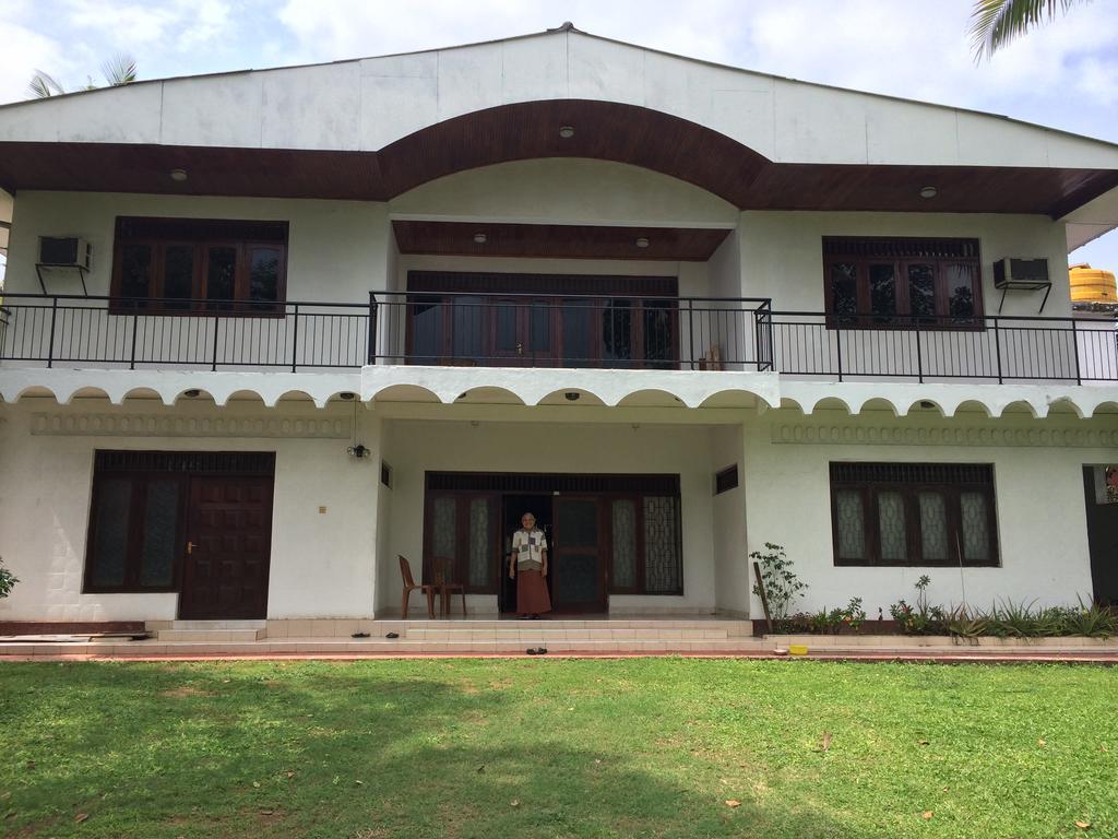 The Pallet House Dehiwala-Mount Lavinia Eksteriør billede