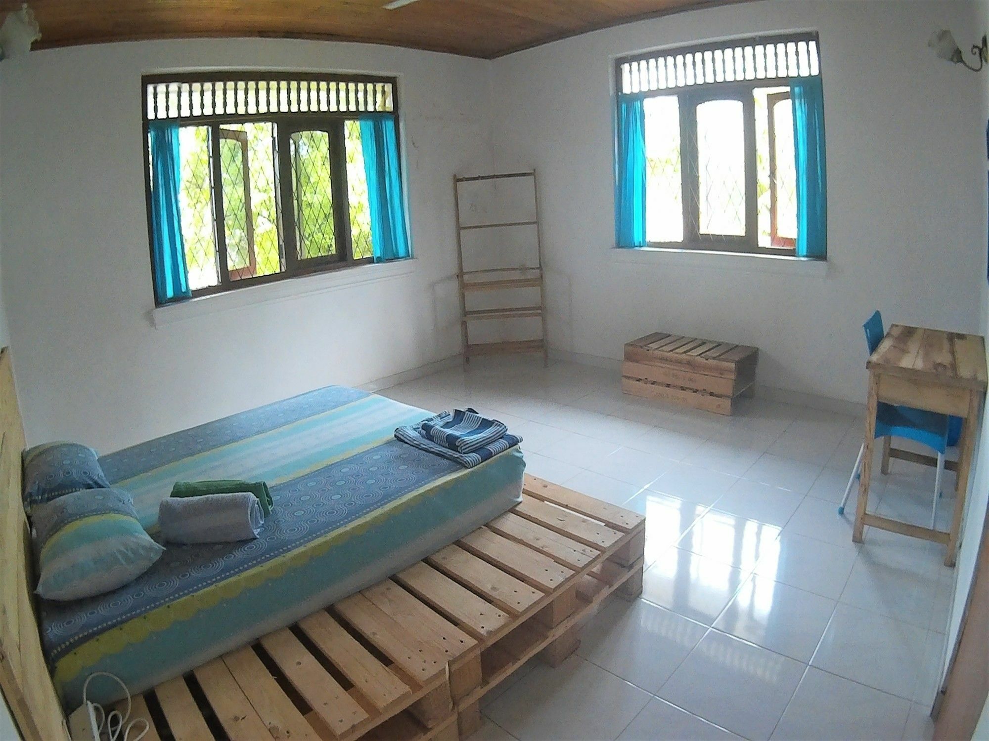 The Pallet House Dehiwala-Mount Lavinia Eksteriør billede